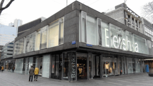 De bedrijfsnaam is bershka
