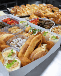 De bedrijfsnaam is D&T Saray Catering