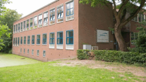 De bedrijfsnaam is dierenkliniek rotterdam zuid