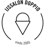 De bedrijfsnaam is ijssalon doppio