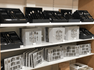 De bedrijfsnaam is Liman Home Decor