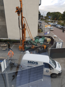 De bedrijfsnaam is mos grondmechanica