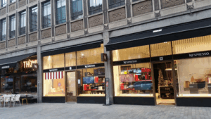 De bedrijfsnaam is Nespresso Boutique