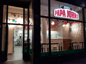 De bedrijfsnaam is papa john's
