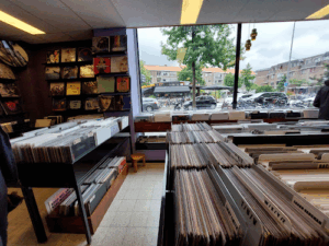 De bedrijfsnaam is songs for sale