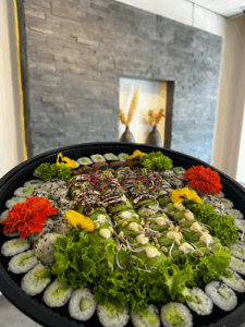 De bedrijfsnaam is sushi & vega rotterdam