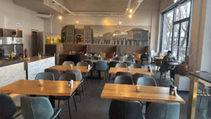 De bedrijfsnaam is taibah restaurant & catering