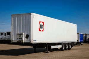 De bedrijfsnaam is Tip Rotterdam Waalhaven