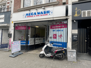 De bedrijfsnaam is wassalon megawash